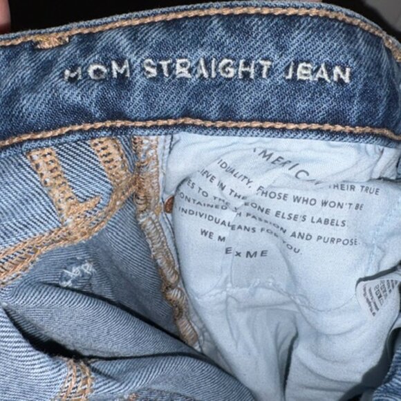 Medium Wash Ripped American Eagle Mom Straight Jeans in size 00 Regular - Picture 4 of 5